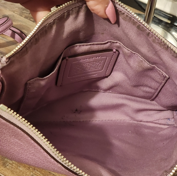 COPY - COACH Carrie Crossbody Metallic Lilac Bag F22207 - Picture 3 of 8